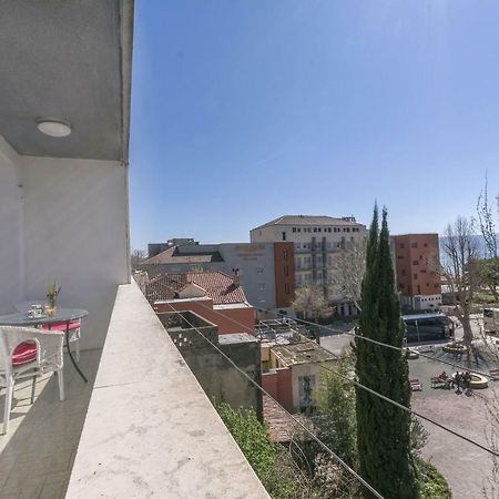 Apartment Nansy Omiš Exterior foto