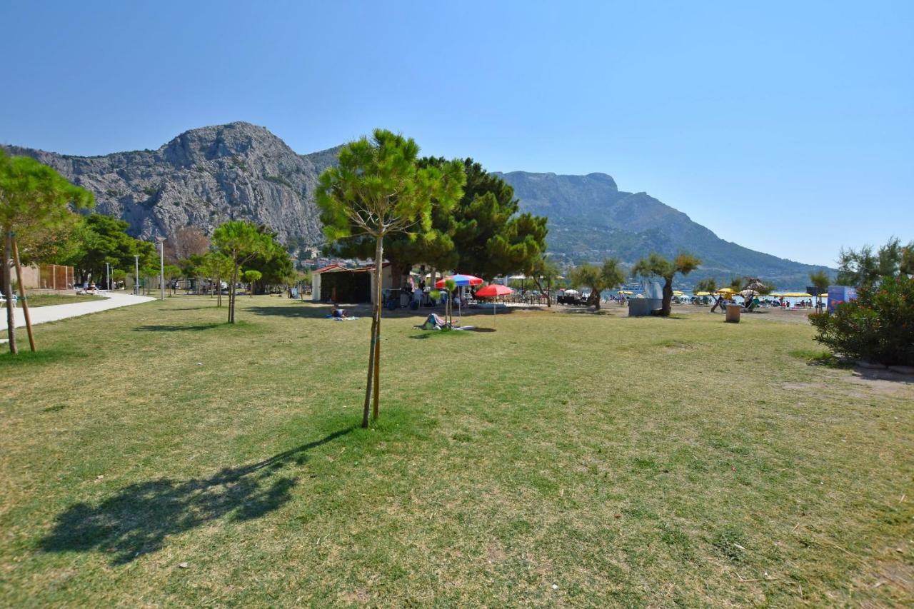 Apartment Nansy Omiš Exterior foto